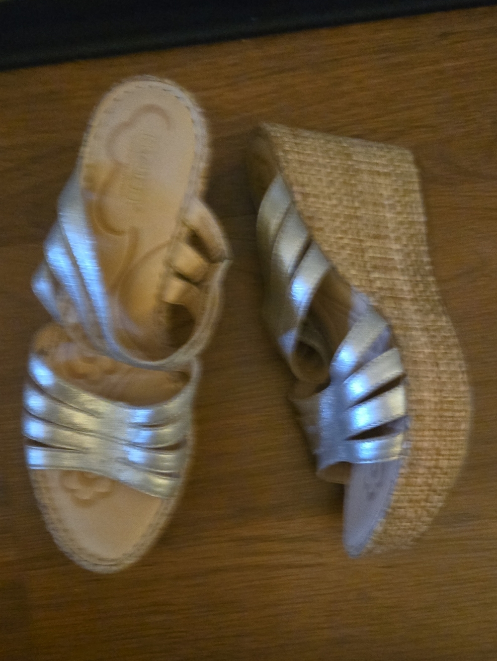 Born Metallic Gold Wedge Slide Sandals Leather Upper & Lining Size 9 NEW No Tags